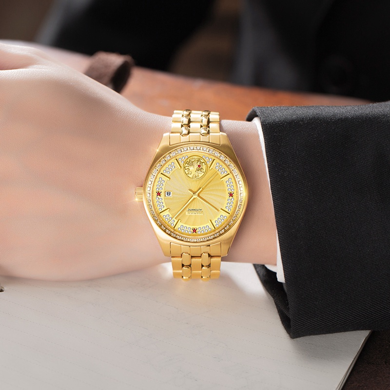 高端商務人士出行，都戴什么手表？